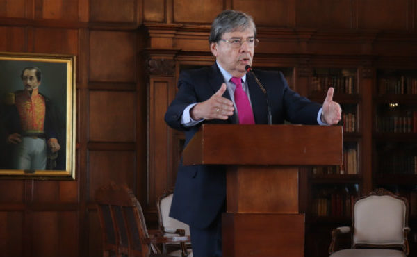 Colombia denunciará ante la OEA y el TIAR por «intentar desestabilizar» la región