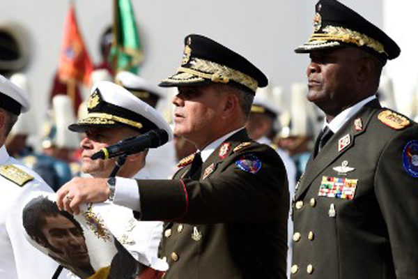 Fuerza Armada jura lealtad absoluta a Maduro en segundo mandato
