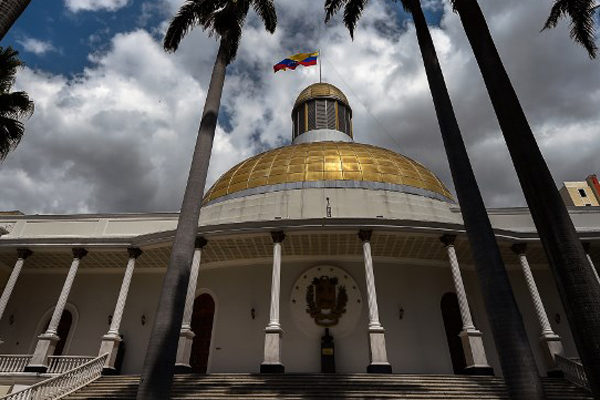 Asamblea Nacional llama a cabildo abierto para una ruta contra la usurpación