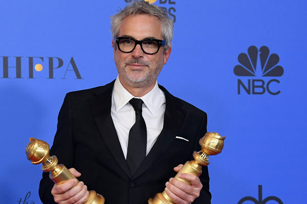 Alfonso Cuarón celebra dos Globos de Oro con Roma