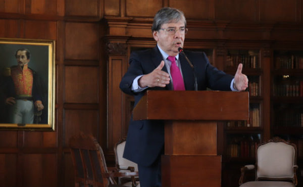 Canciller colombiano pidió «más ayuda» ante la crisis en Venezuela