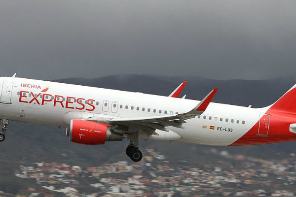 Iberia aumentará en un 55% su oferta con Puerto Rico en 2020