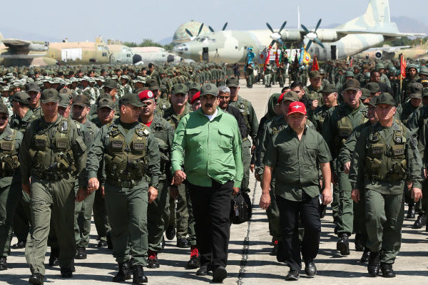 Maduro pide a la Fuerza Armada cuidar la unión para defender la soberanía