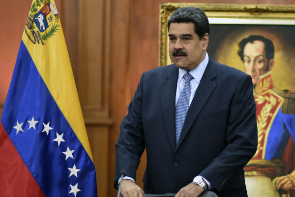 Maduro recibe las cartas credenciales de nuevos embajadores de Chile, Francia y Colombia