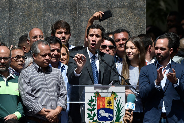 Guaidó dice que expulsión de embajador es una amenaza a Alemania