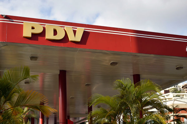 Pdvsa puede reactivar producción de 40.000 b/d de gasolina para paliar crisis de suministro