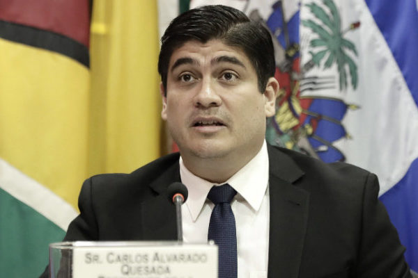 Costa Rica da plazo al personal diplomático de Maduro para salir del país