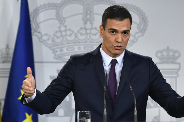 Sánchez elevará impuestos para enfrentar el impacto de la pandemia en España