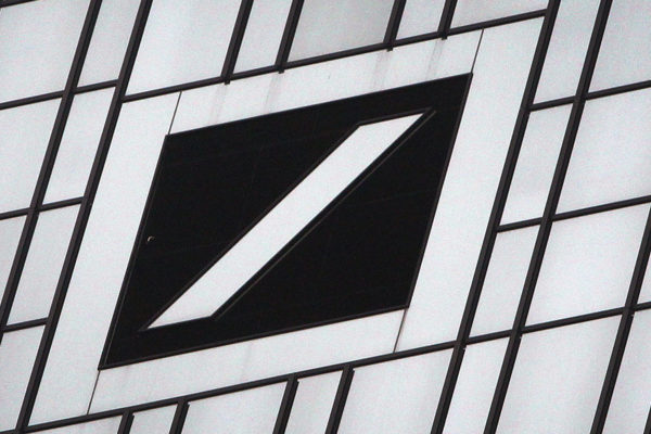 Deutsche Bank busca eliminar hasta 20.000 puestos de empleo