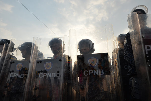 Refuerzan con 300 efectivos policiales vigilancia de la cuarentena en Catia