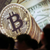 El bitcoin sube el 7 % y recupera los 43.000 dólares