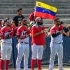 Venezolanos intentan apartar la crisis con béisbol en Serie del Caribe