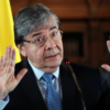 Canciller de Colombia dice que sin Maduro sería más fácil combatir a las FARC