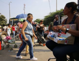 Colombianos tienen plazo hasta el 17 de julio para sacar carnet fronterizo