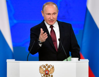 Putin ordena aumentar un 10 % el salario mínimo y las pensiones en Rusia