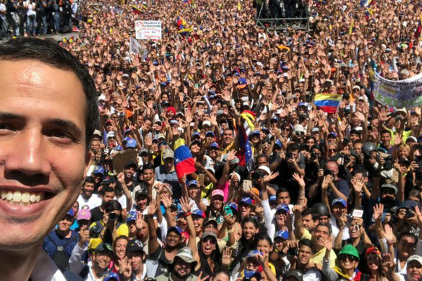 Guaidó, el milenial que desafía a Maduro con un nuevo estilo