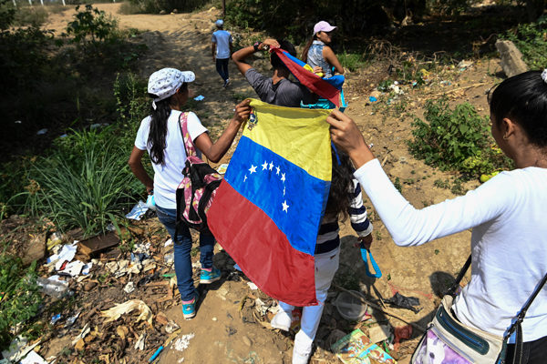 Por los caminos verdes hacia el concierto por la ayuda a Venezuela