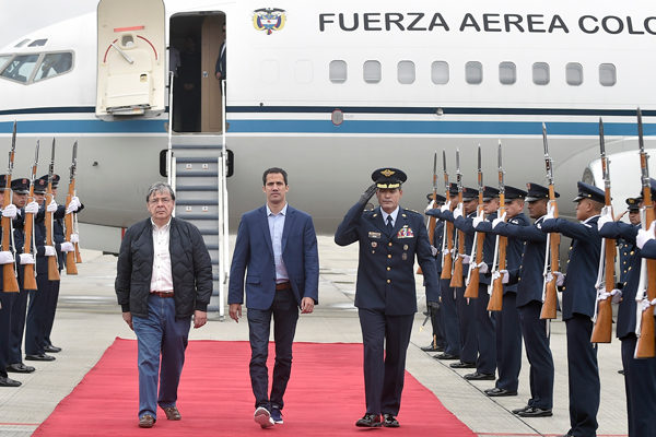 Guaidó llega a Bogotá para asistir a cumbre del Grupo de Lima