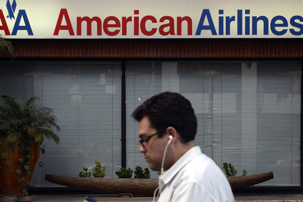 American Airlines suspende sus vuelos a Venezuela