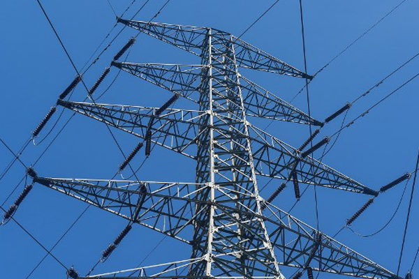Polesel: Autoridades deben resolver de manera «contundente» el problema eléctrico en el país