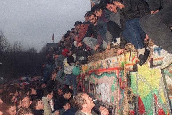 Cae el Muro de Berlín en Venezuela