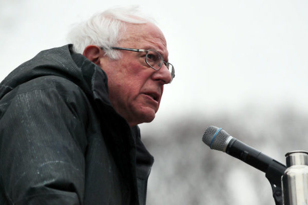 Sanders comienza campaña electoral contra Trump