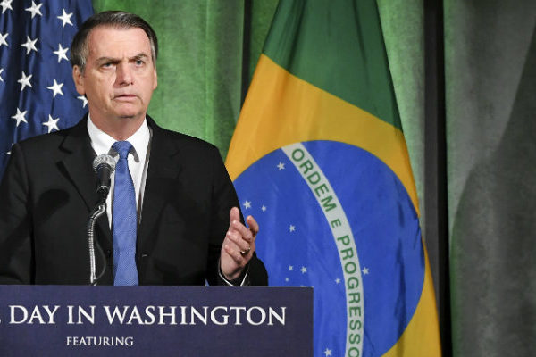 Bolsonaro no descarta apoyar posible intervención de EEUU en Venezuela