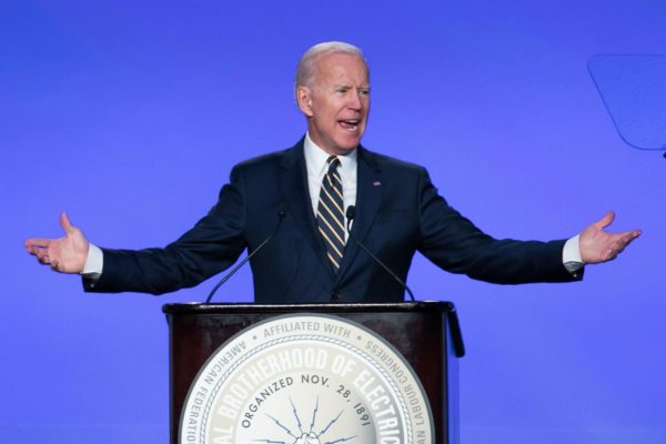 Encuestas dicen que Joe Biden salió trasquilado del primer debate demócrata