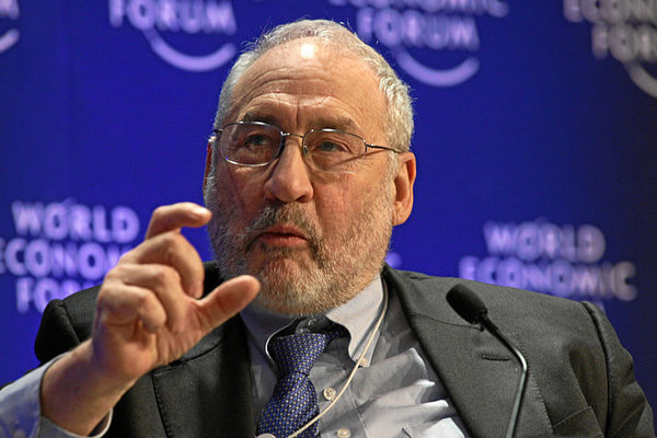 Stiglitz acusa a Trump de abordar asuntos comerciales con ley de la jungla
