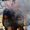 Guaidó, Maduro y el apagón ardieron en la quema de Judas en Venezuela