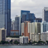 Bajos impuestos llevan a grandes empresas financieras y tecnológicas hasta Miami