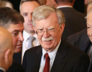 Ex asesor de seguridad Bolton ahora dice que Trump no es apto para ser presidente