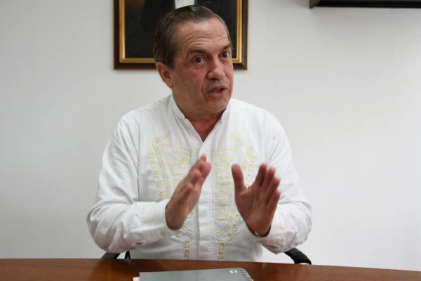 Excanciller ecuatoriano Ricardo Patiño aseguró ser víctima de persecución política