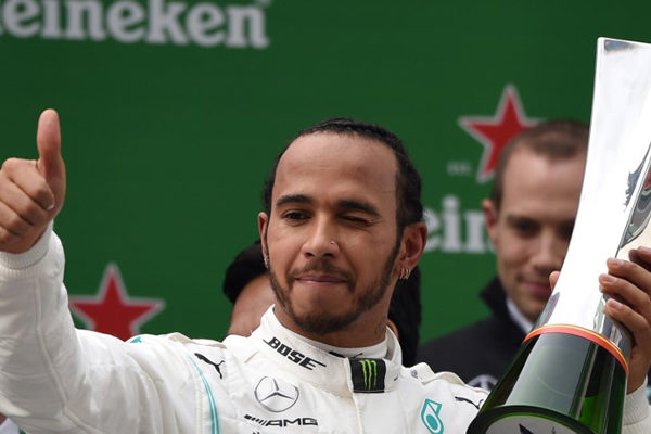 Hamilton gana el Gran Premio de Fórmula 1 de China