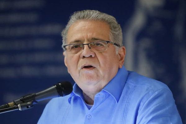 Isaías Rodríguez renuncia a la embajada en Italia «sin rencores y sin dinero»