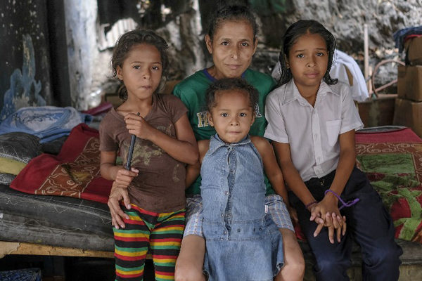 Diputada Salanova: casi 1.000.000 de niños están abandonados en Venezuela