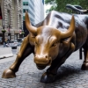 En Wall Street hubo alzas moderadas que marcaron récord en todos los índices