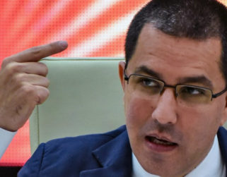 Gobierno establece convenio para enviar gandolas de oxígeno a Manaos cada semana