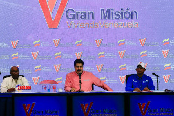 Maduro aumenta topes de créditos para viviendas