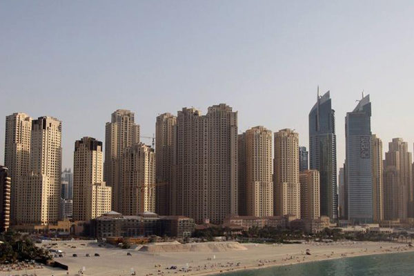 «Boom» inmobiliario de Dubái anima a los compradores y agobia a los inquilinos
