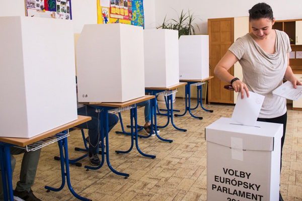 Europa vive fin de semana electoral con atención centrada en partidos antisistema