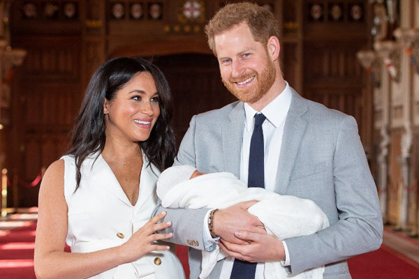 Enrique y Meghan presentan a su bebé y se llama Archie