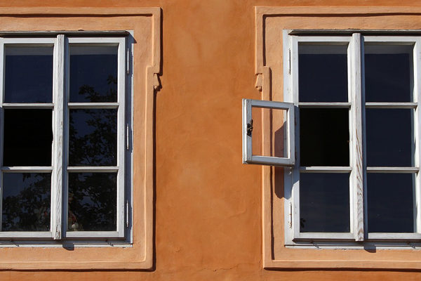 Informe especial | Mesas de cambio, una ventana abierta a destiempo