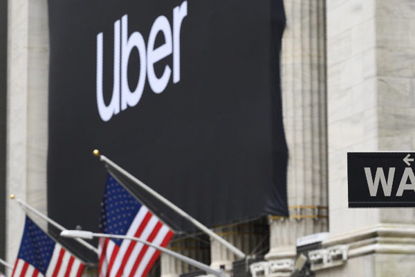 Uber debutó en Wall Street con una caída de 7,6% de sus acciones