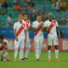 Perú elimina a Uruguay por penales y se cita con Chile en semifinales