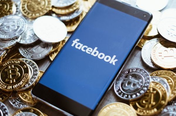 FED teme que criptomoneda de Facebook pueda facilitar lavado de capitales