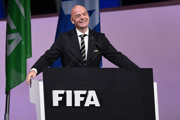 Infantino es reelegido en la FIFA después de imponer un nuevo récord en ingresos