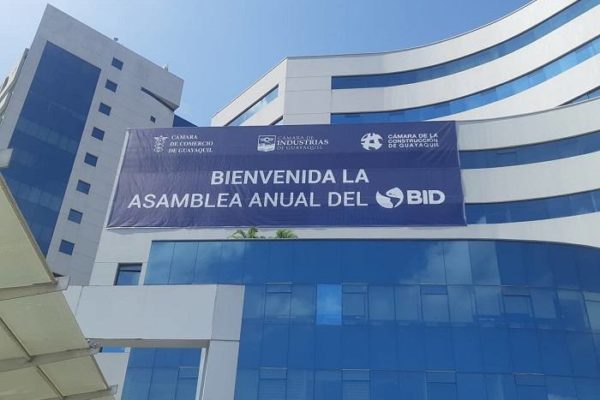 El BID y EEUU movilizarán hasta 10.000 millones de dólares en proyectos en Latinoamérica