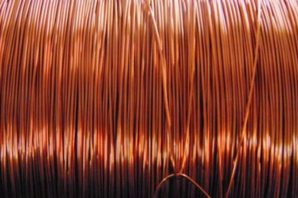 El cobre supera los US$10.000 por tonelada por primera vez en 10 años