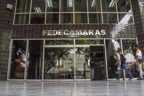 Fedecámaras insta a afiliados a suspender conferencias, talleres y encuentros públicos